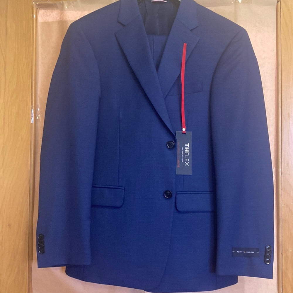 NWT Tommy Hilfiger mens 2 piece navy blue full suit